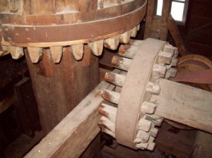 Koningspil met luiwiel en luias