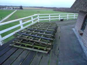 Verwijderde heklatten