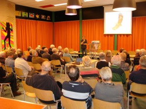 de zaal was goed gevuld